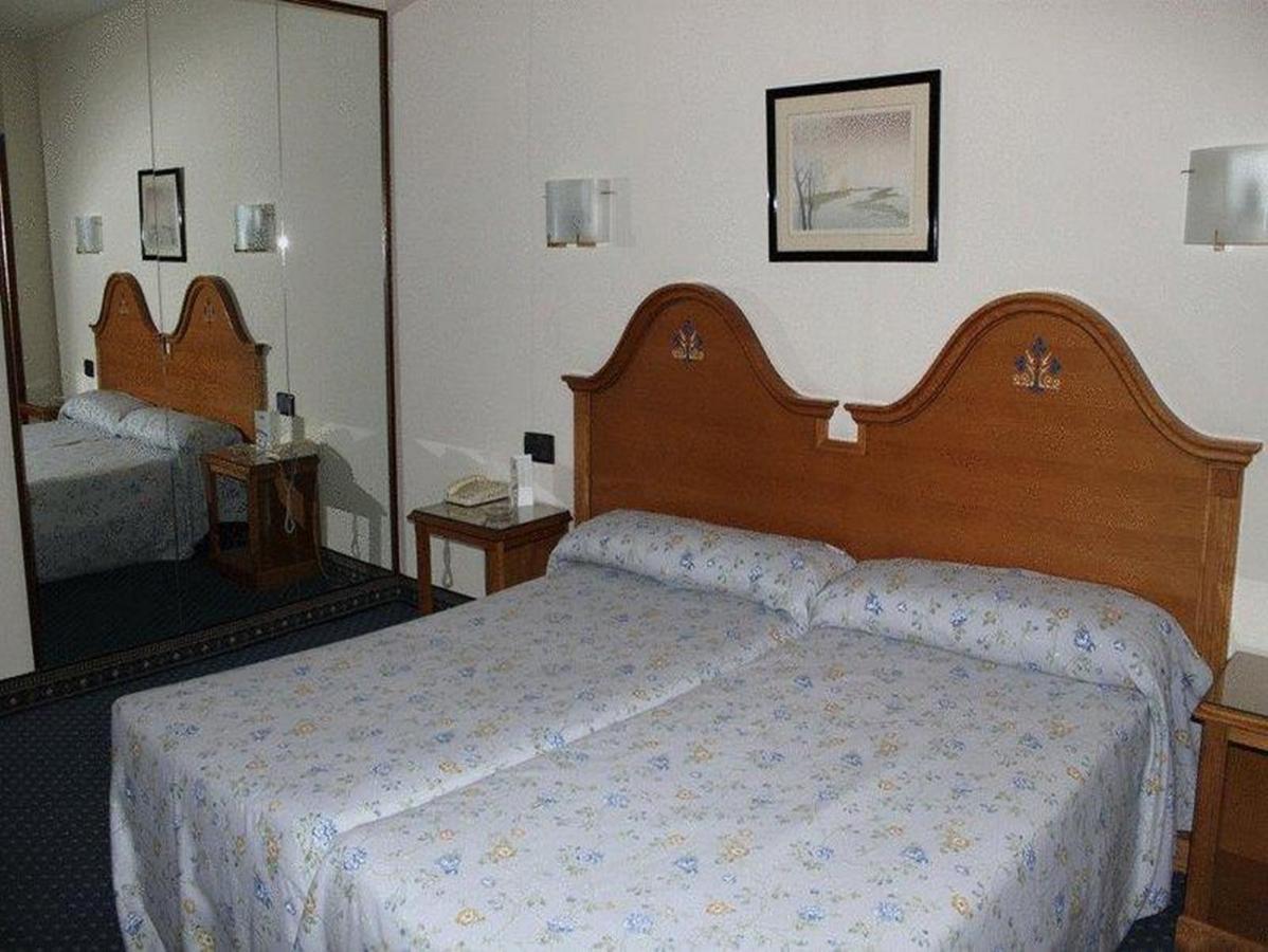 Hotel Ebora By Vivere Stays Talavera de la Reina Zewnętrze zdjęcie